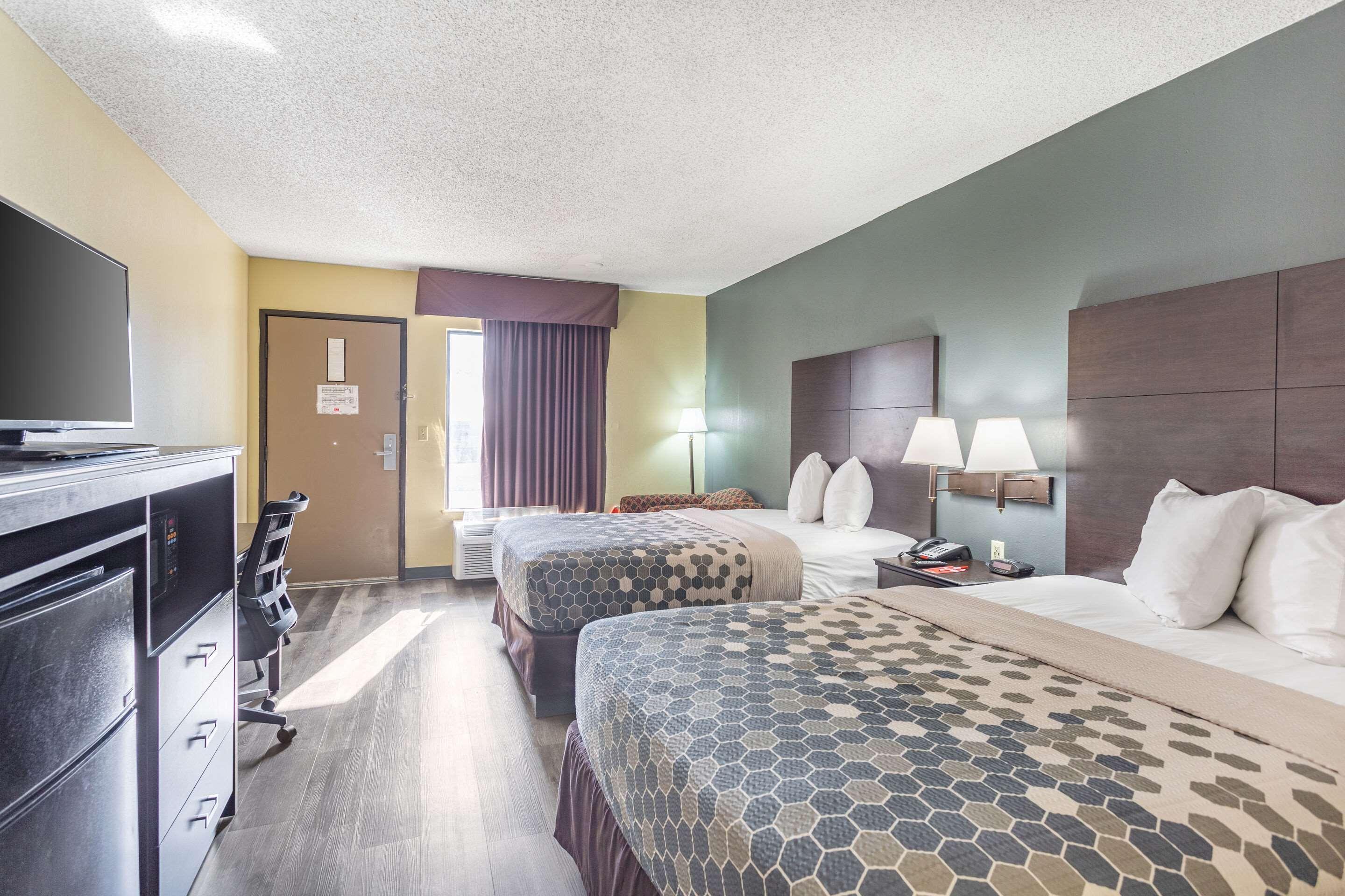 Econo Lodge&suites Motel